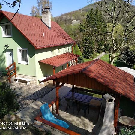 Chata Lazne Evzenie Klášterec nad Ohří Exterior foto